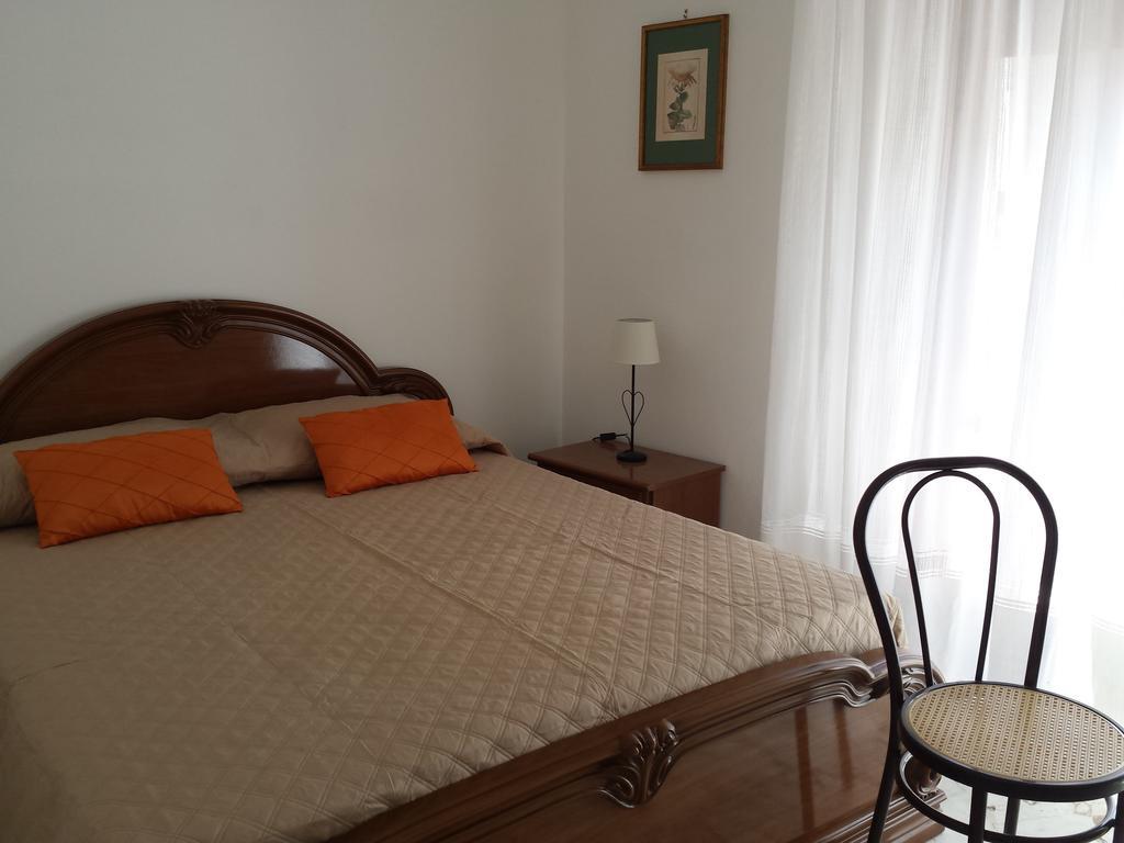 La Via Del Mare - Acireale Centro Storico Apartman Kültér fotó